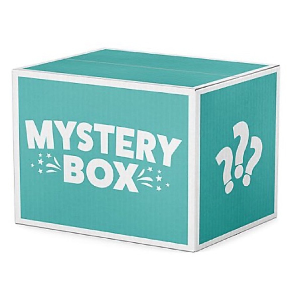 10 item Mystery Box Size S